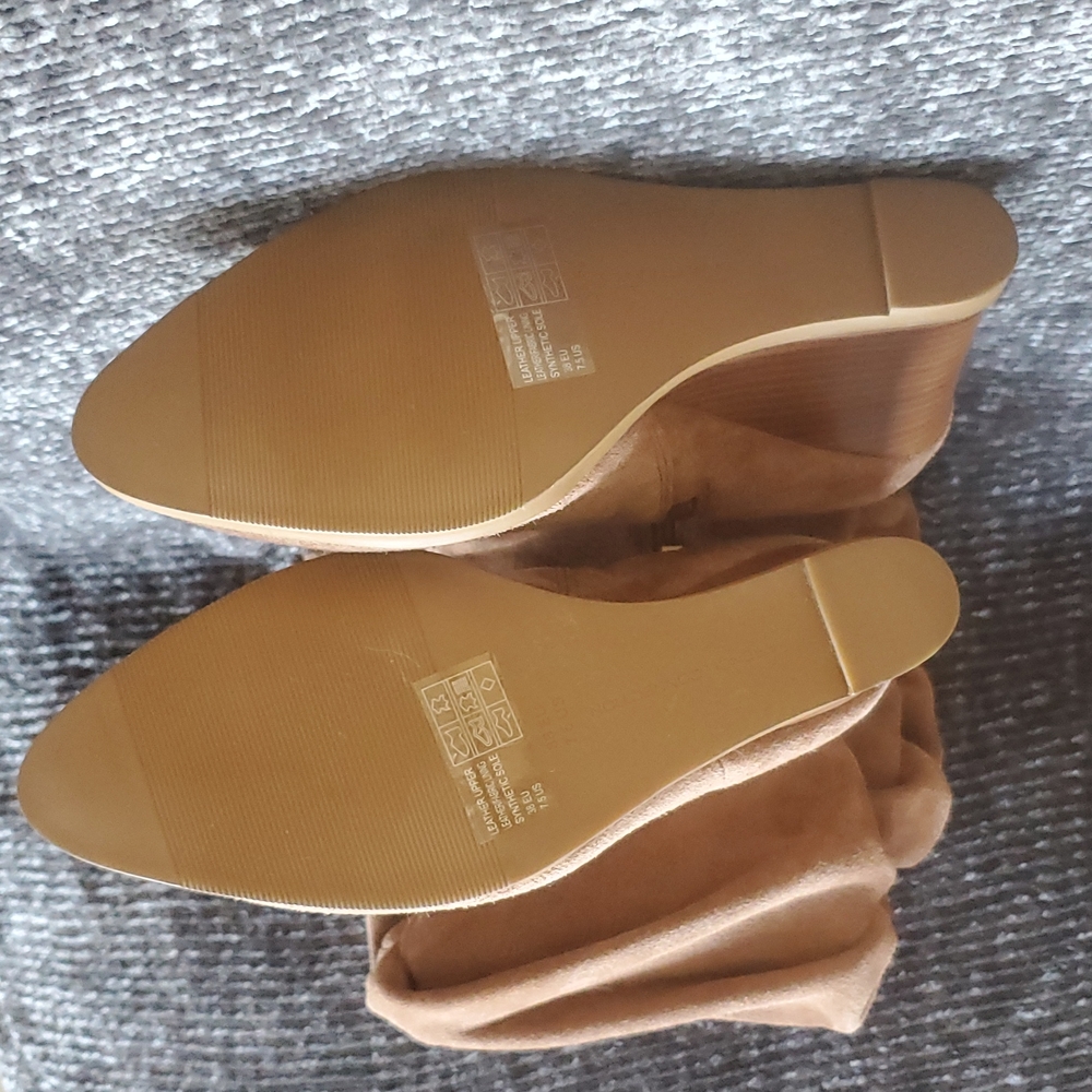 NEW! French Connection Chevron Slouchy Wedge Boot, Size 7.5 - Picture 6 of 7